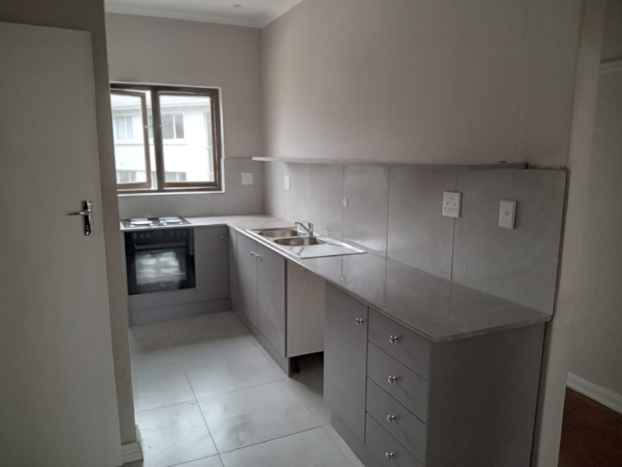 To Let 2 Bedroom Property for Rent in Kenilworth Western Cape